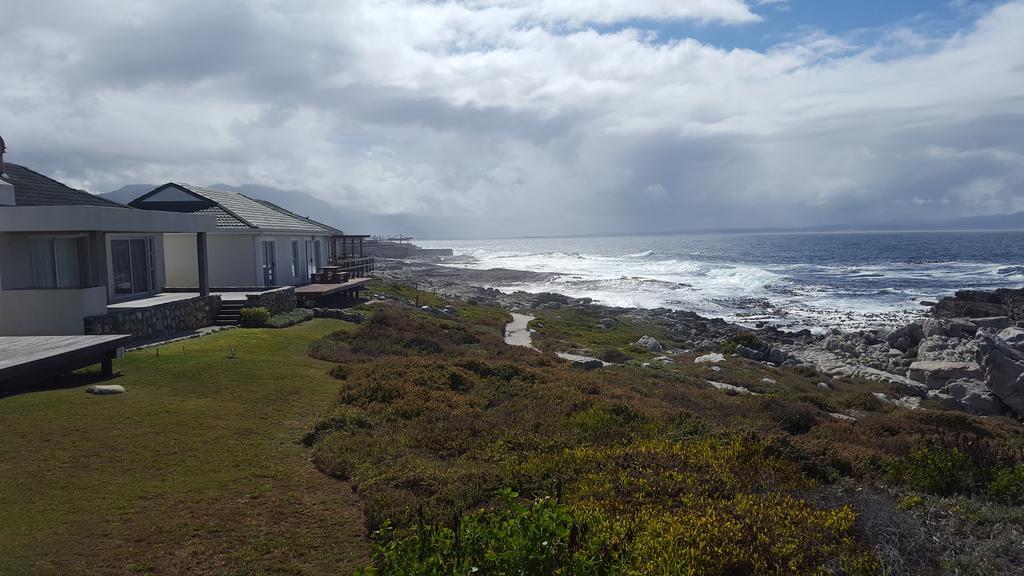 Whale View Self Catering Apartment Hermanus Exterior foto