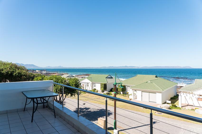 Whale View Self Catering Apartment Hermanus Exterior foto